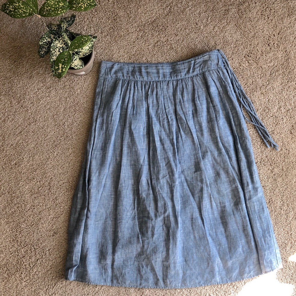 JCREW size 4 Linen Chambray skirt with pockets